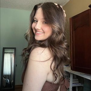 Meet your Posher, Gabrielle